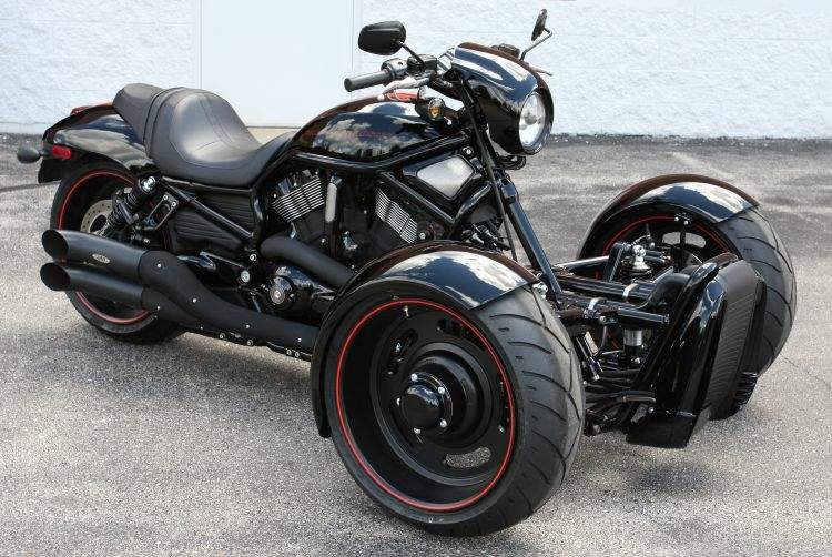 Harley-Davidson V-Rod Reverse Trike  1