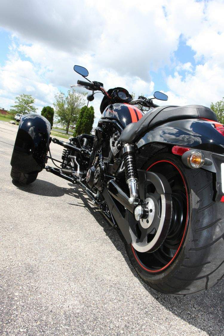 Harley-Davidson V-Rod Reverse Trike  2
